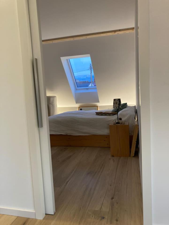 Apartamento Neues Penthouse-Loft Mit Konuskarte Fuer Gratis Oepnv Ehrenkirchen Exterior foto