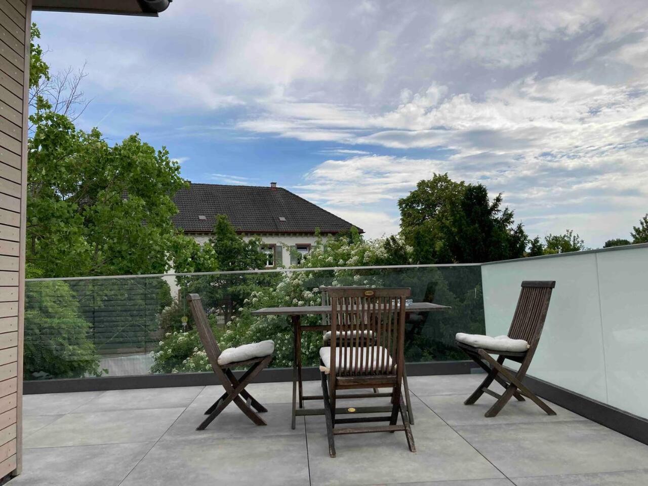 Apartamento Neues Penthouse-Loft Mit Konuskarte Fuer Gratis Oepnv Ehrenkirchen Exterior foto