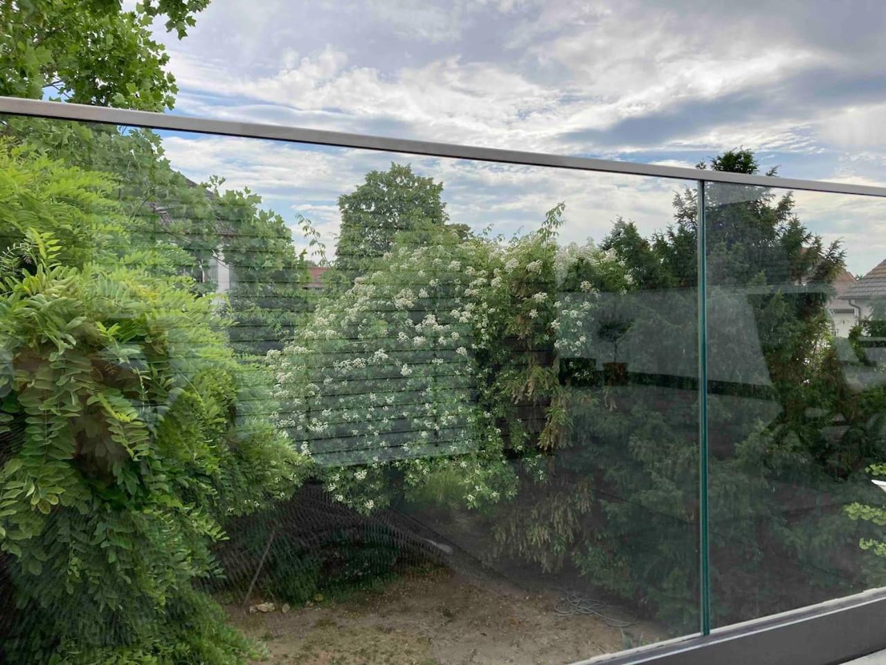 Apartamento Neues Penthouse-Loft Mit Konuskarte Fuer Gratis Oepnv Ehrenkirchen Exterior foto